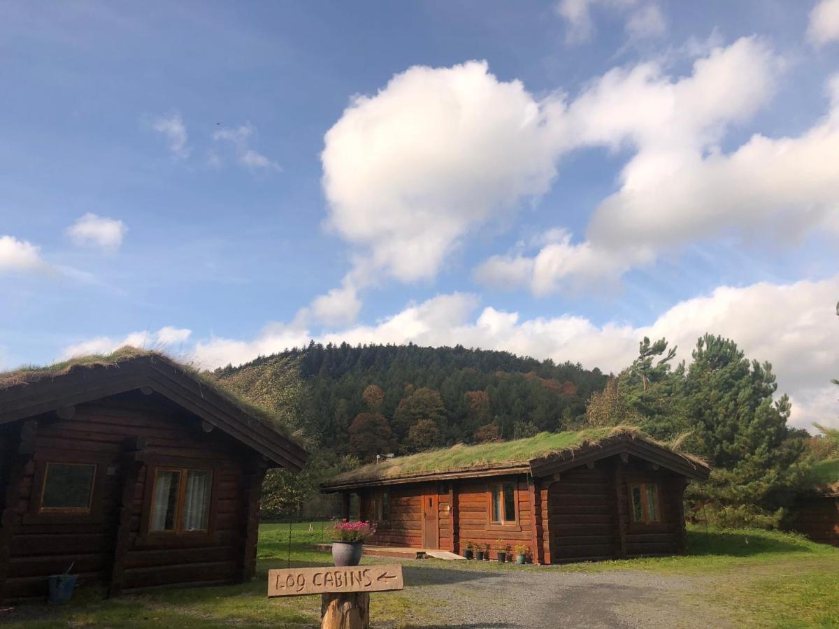 Log Home Village Ulverston Exterior foto